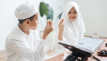 muslim-kids-eating-together-on-iftar-time-2024-02-28-01-06-59-utc